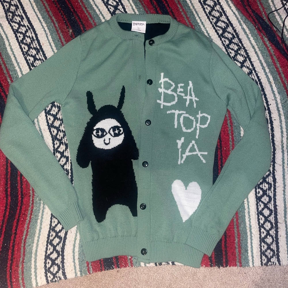 RARE LIMITED EDITION BEATOPIA CARDIGAN